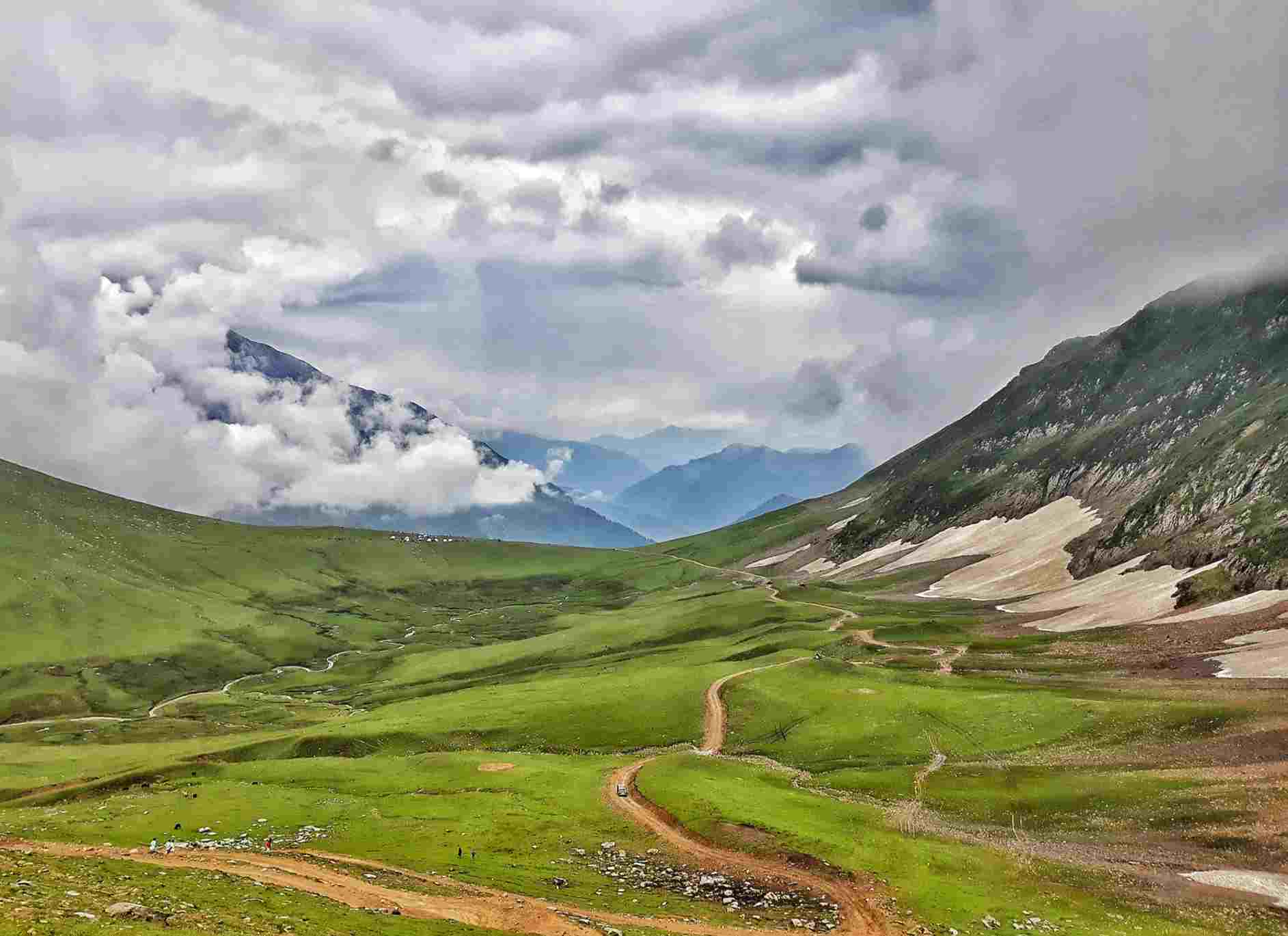 Baboon Meadows Kashmir Baboon Meadows Kashmir