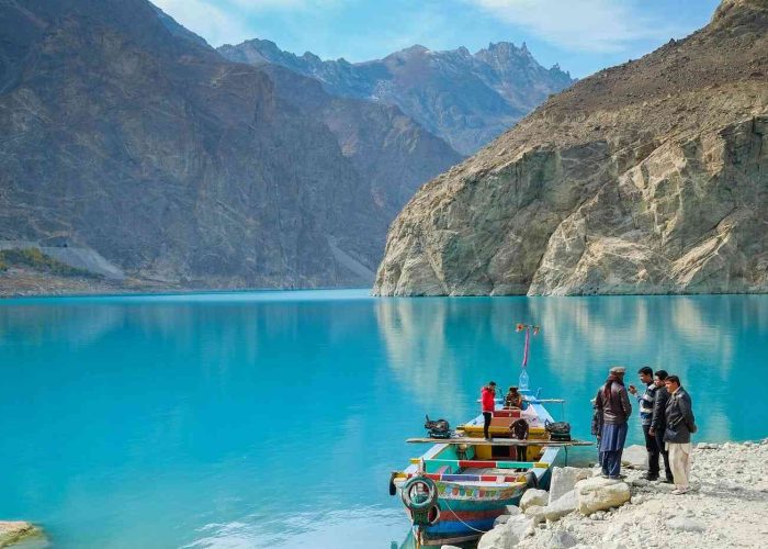 lakes in gilgit baltistan hunza