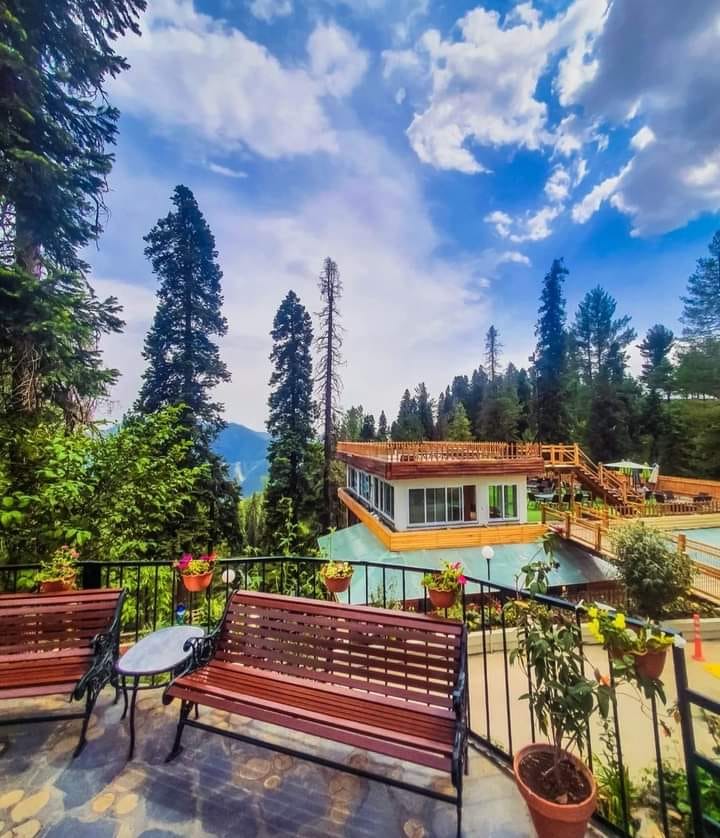 Nathia Gali Best Season